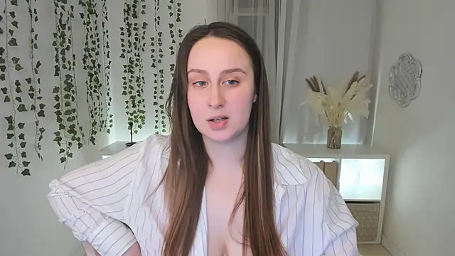 Lattea online show from February 4, 2025, 7:55 pm