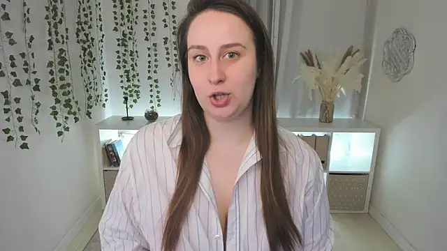 Lattea online show from February 4, 2025, 4:50 pm