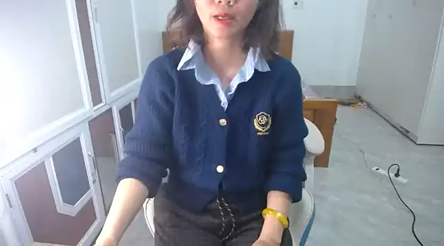 Susu204 online show from February 25, 2025, 4:35 am