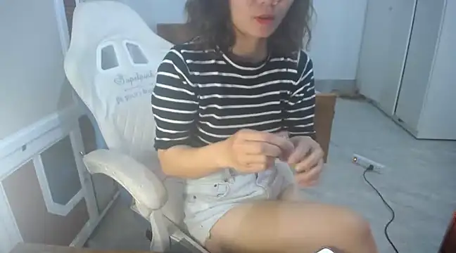 Susu204 online show from March 9, 2025, 5:00 am