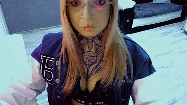 InesGold online show from March 11, 2026, 7:24 am