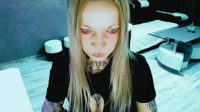 Snapshot of InesGold chatting on October 29, 2025, 8:13 am InesGold online show from October 29, 2025, 8:13 am