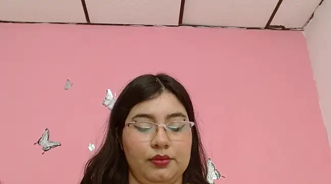 LaylaHolmes online show from December 13, 2024, 5:43 pm