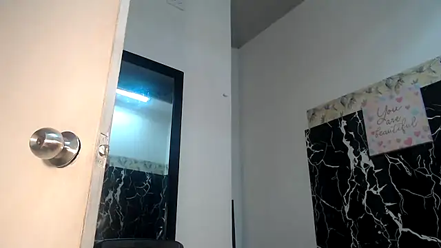 KristalTsXXX online show from March 29, 2026, 4:19 pm