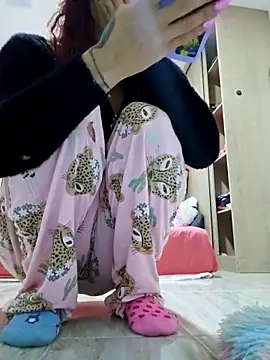 Abbyjonhson   online show from December 18, 2025, 11:03 am