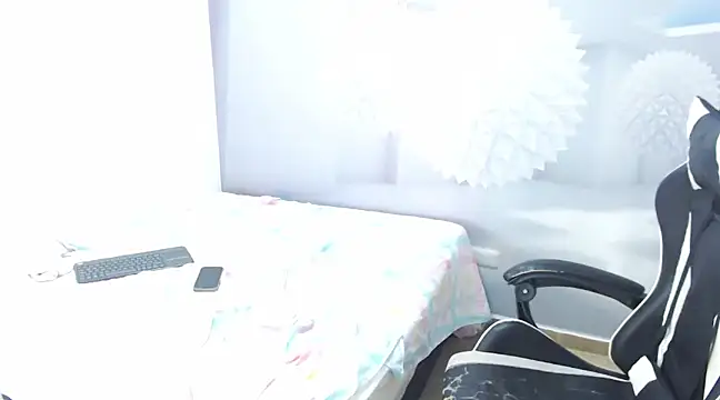 DEMI LEED online show from March 10, 2025, 6:45 pm