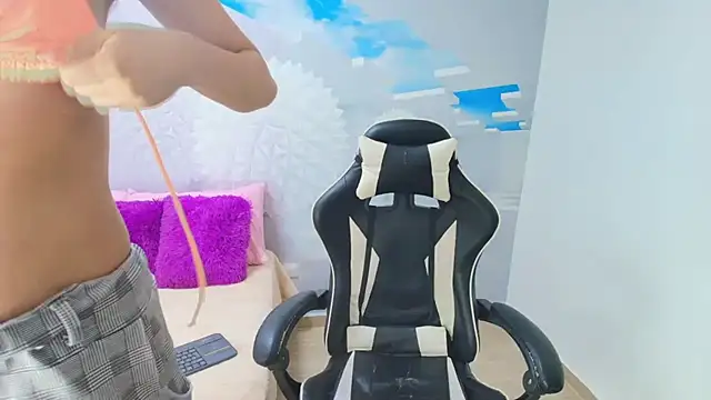 DEMI LEED online show from March 15, 2025, 11:19 am