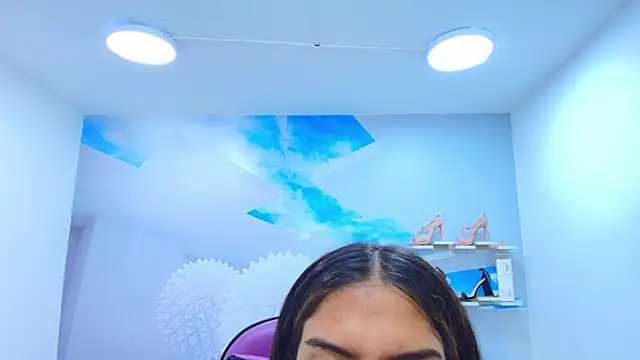 DEMI LEED online show from September 18, 2025, 1:14 pm