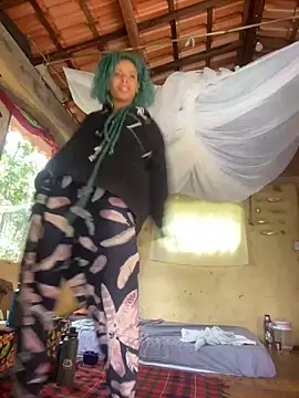 sammoura01 online show from December 4, 2025, 12:04 pm