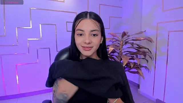 Snapshot of HannahJamesX chatting on September 12, 2025, 6:07 pm HannahJamesX online show from September 12, 2025, 6:07 pm