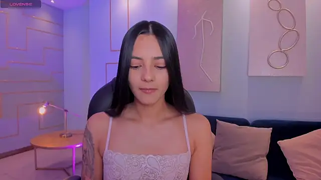 Snapshot of HannahJamesX chatting on February 5, 2025, 6:59 pm HannahJamesX online show from February 5, 2025, 6:59 pm