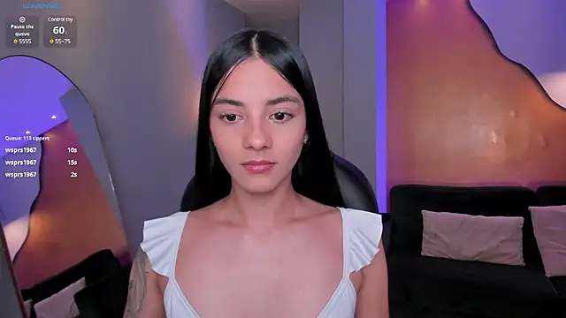 Snapshot of HannahJamesX chatting on February 19, 2025, 10:09 pm HannahJamesX online show from February 19, 2025, 10:09 pm