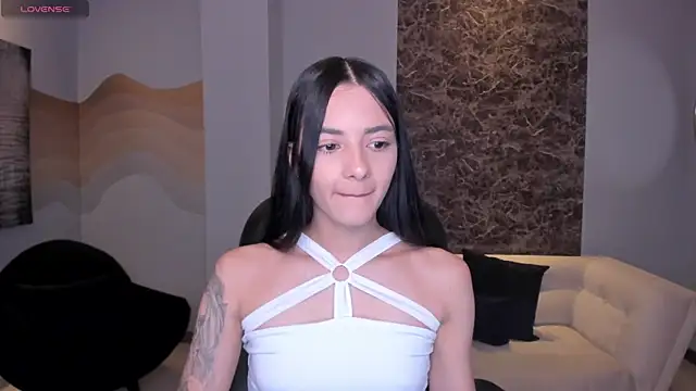 Snapshot of HannahJamesX chatting on February 25, 2025, 7:06 pm HannahJamesX online show from February 25, 2025, 7:06 pm