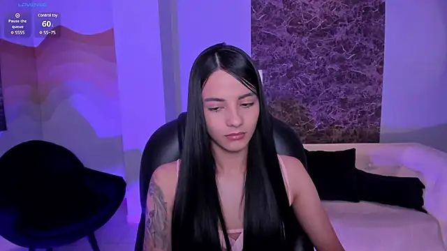 Snapshot of HannahJamesX chatting on February 26, 2025, 9:53 pm HannahJamesX online show from February 26, 2025, 9:53 pm