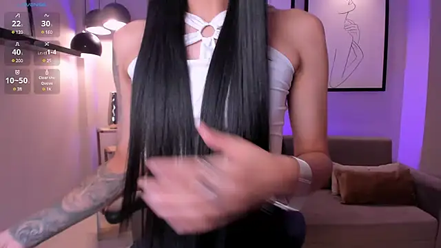 Snapshot of HannahJamesX chatting on March 3, 2025, 8:43 pm HannahJamesX online show from March 3, 2025, 8:43 pm