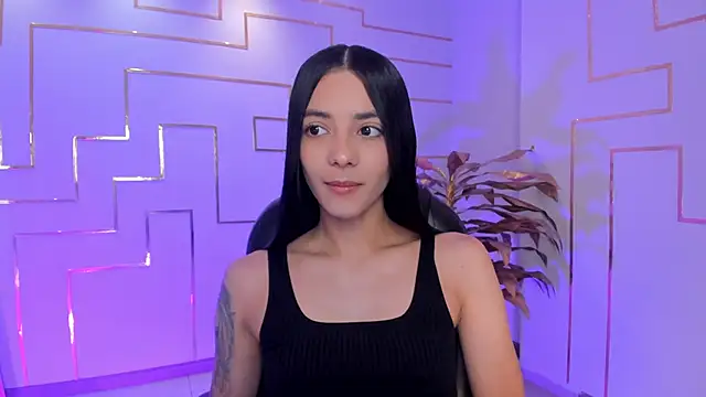 Snapshot of HannahJamesX chatting on September 11, 2025, 5:57 pm HannahJamesX online show from September 11, 2025, 5:57 pm