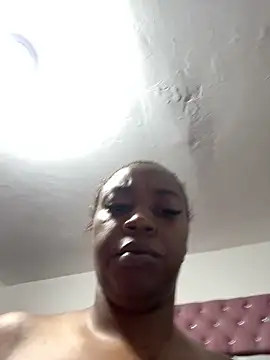 Snapshot of CiaraEbony chatting on April 19, 2026, 9:54 am CiaraEbony online show from April 19, 2026, 9:54 am