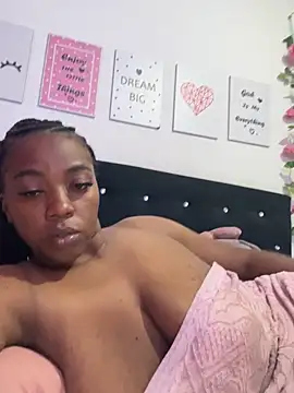 Snapshot of CiaraEbony chatting on May 16, 2026, 1:59 am CiaraEbony online show from May 16, 2026, 1:59 am