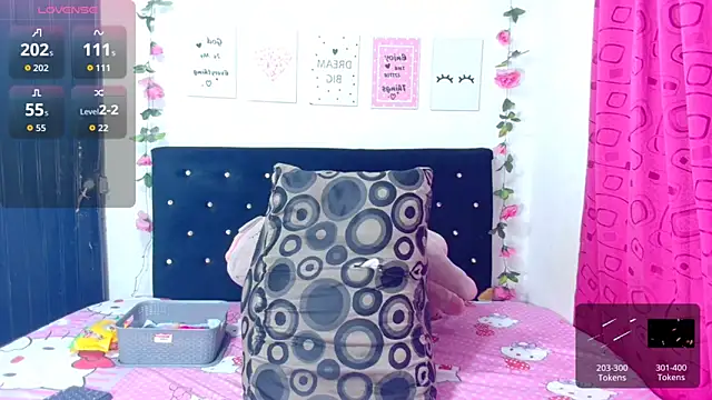 CiaraEbony online show from November 4, 2025, 10:08 am