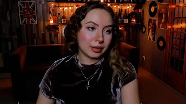 JasmineMilko online show from July 7, 2026, 6:47 am