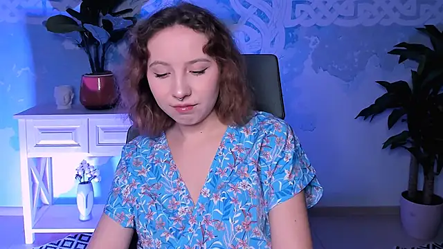 JasmineMilko online show from November 17, 2025, 5:11 am