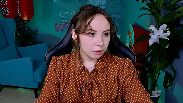 JasmineMilko online show from April 16, 2026, 5:08 am