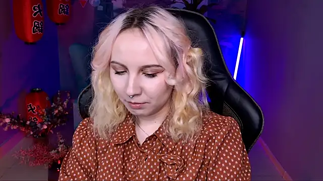 JasmineMilko online show from March 18, 2025, 11:22 am