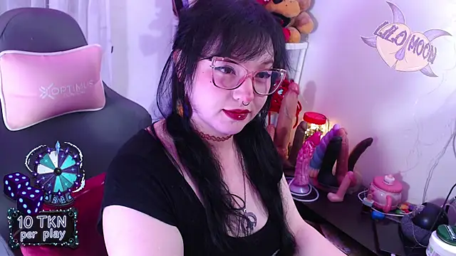 Snapshot of LiloMoon69 chatting on January 15, 2026, 11:57 am LiloMoon69 online show from January 15, 2026, 11:57 am