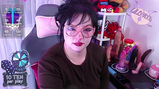 Snapshot of LiloMoon69 chatting on January 16, 2026, 11:25 am LiloMoon69 online show from January 16, 2026, 11:25 am