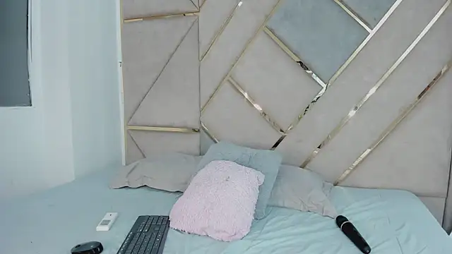 Daddysgirl1  online show from February 27, 2025, 4:57 am