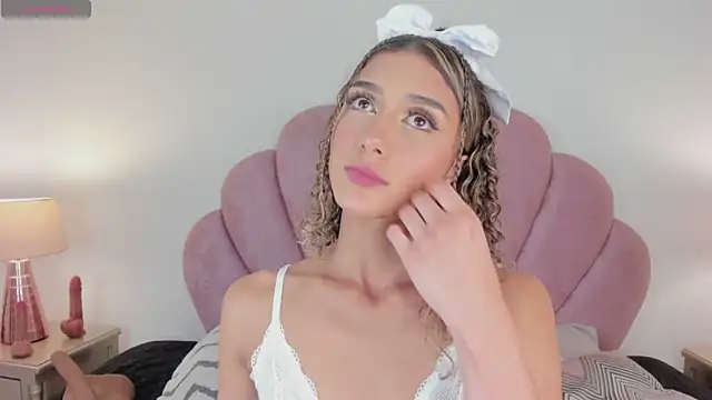 Daddysgirl1  online show from October 1, 2025, 8:46 pm