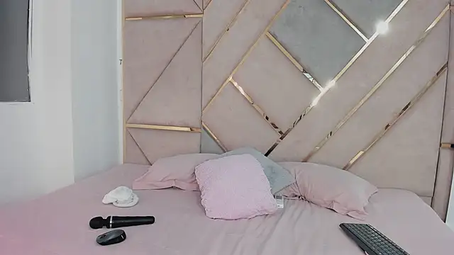 Daddysgirl1  online show from March 1, 2025, 12:39 am