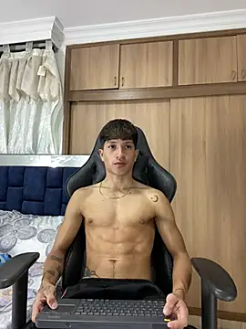 Snapshot of _CamiloBass chatting on February 7, 2026, 1:35 am CamiloBass online show from February 7, 2026, 1:35 am