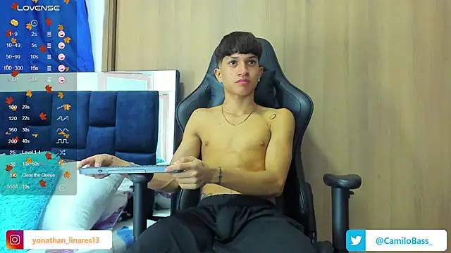 Snapshot of _CamiloBass chatting on February 20, 2025, 1:57 am CamiloBass online show from February 20, 2025, 1:57 am