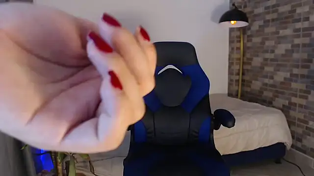 NicoleHaley online show from September 25, 2025, 6:08 am