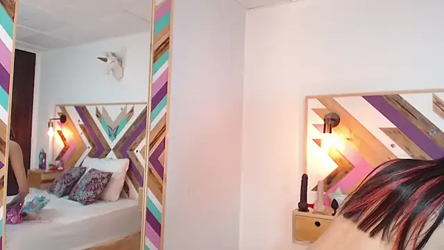 NicoleHaley online show from December 5, 2024, 11:12 pm