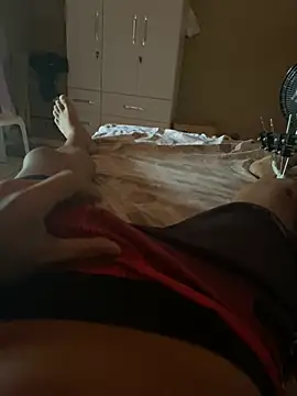 Snapshot of HenriqueH3 chatting on February 26, 2026, 12:49 pm HenriqueH3 online show from February 26, 2026, 12:49 pm