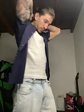 Valentino Xander online show from February 14, 2026, 3:18 am