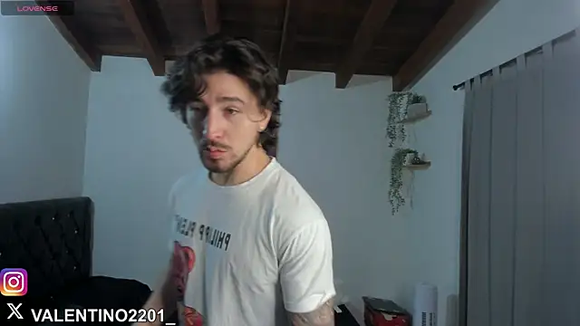 Valentino Xander online show from October 26, 2025, 12:33 am