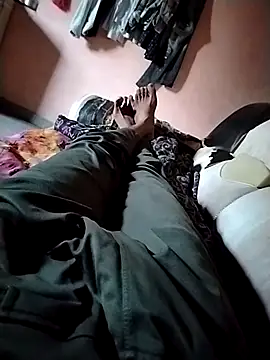 Snapshot of broo245 chatting on January 9, 2025, 10:41 am broo245 online show from January 9, 2025, 10:41 am