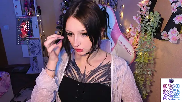 Snapshot of hikmurr chatting on February 25, 2025, 7:06 pm hikmurr online show from February 25, 2025, 7:06 pm