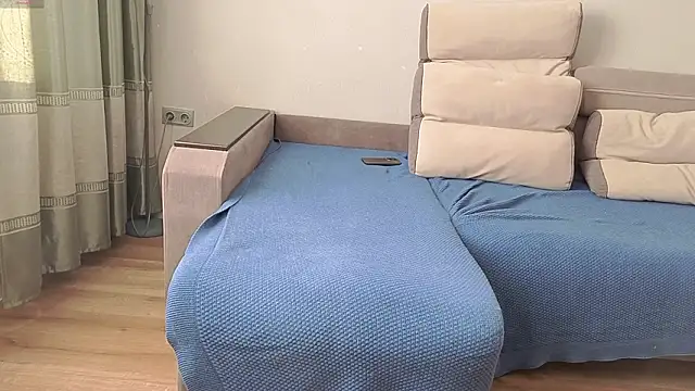 Snapshot of MilaaMilaa chatting on February 3, 2026, 3:37 am MilaaMilaa online show from February 3, 2026, 3:37 am