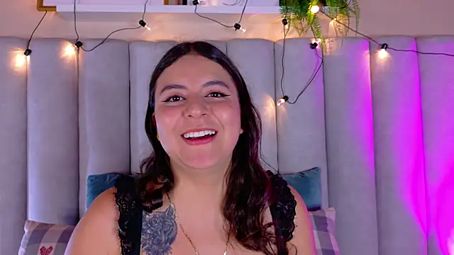 Snapshot of EngelStone chatting on October 4, 2025, 7:37 pm EngelStone online show from October 4, 2025, 7:37 pm