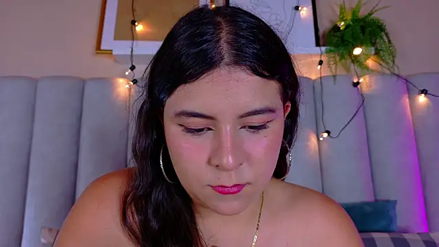 Snapshot of EngelStone chatting on October 9, 2025, 7:36 pm EngelStone online show from October 9, 2025, 7:36 pm