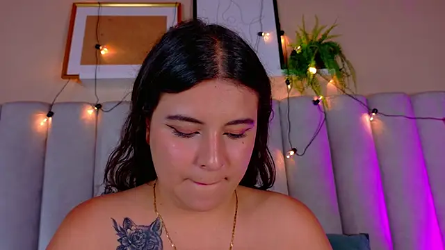 Snapshot of EngelStone chatting on September 26, 2025, 7:32 pm EngelStone online show from September 26, 2025, 7:32 pm