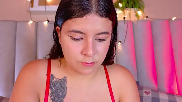 Snapshot of EngelStone chatting on September 17, 2025, 7:38 pm EngelStone online show from September 17, 2025, 7:38 pm