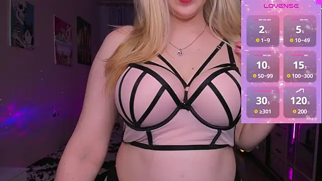 Snapshot of Alice___Rose chatting on March 7, 2025, 6:22 pm Alice Rose online show from March 7, 2025, 6:22 pm