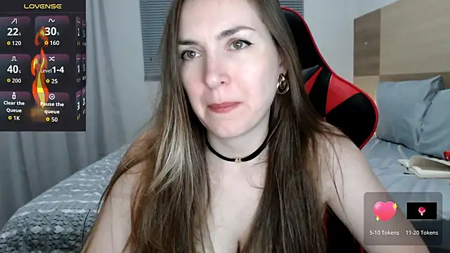 Snapshot of Naughty_Annn chatting on March 29, 2026, 4:03 am Naughty Annn online show from March 29, 2026, 4:03 am