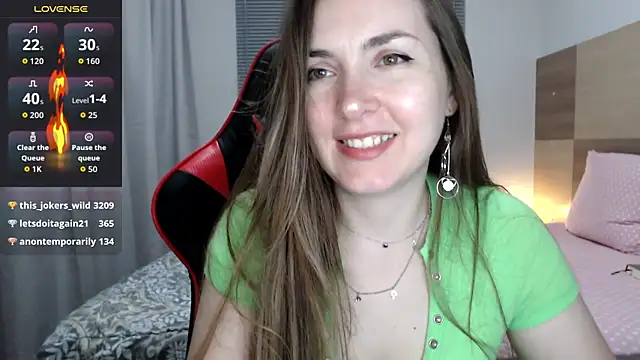 Snapshot of Naughty_Annn chatting on April 14, 2026, 8:41 am Naughty Annn online show from April 14, 2026, 8:41 am