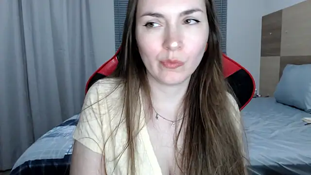 Snapshot of Naughty_Annn chatting on June 14, 2026, 2:24 am Naughty Annn online show from June 14, 2026, 2:24 am